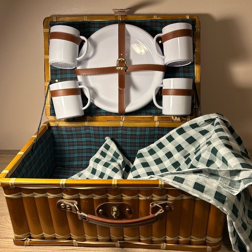 Vintage Bamboo Picnic Basket Complete With Plates, Cups And Picnic Blanket